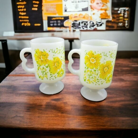 Correlle Cup Mug Set of 2 Yellow Floral Milk Glass Flowers Footed Finger Handle - Picture 1 of 10